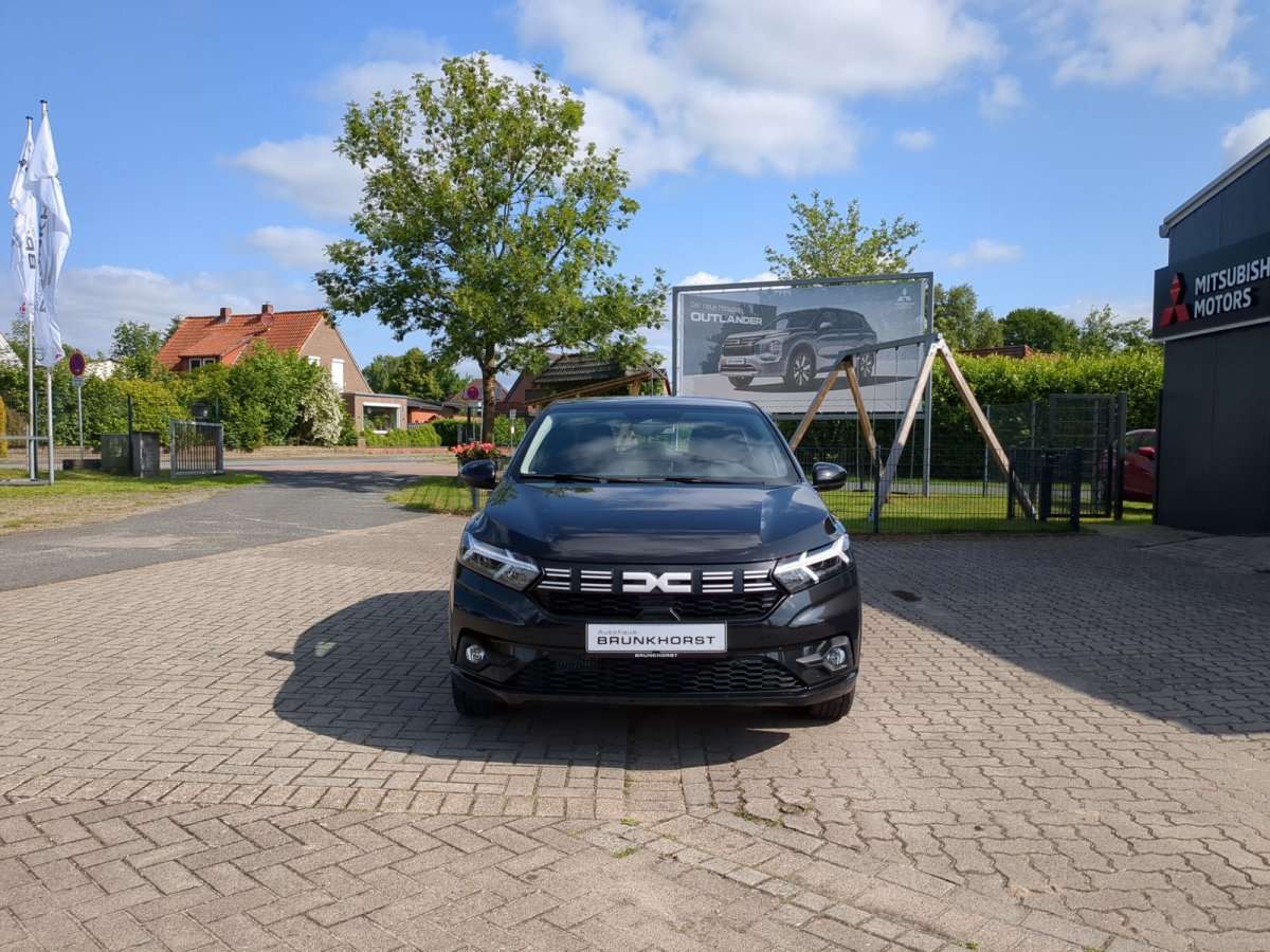 Fahrzeugbild eines Dacia Sandero