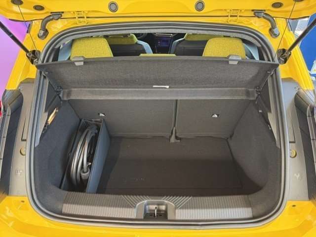 Fahrzeugbild eines Renault 5 E-TECH