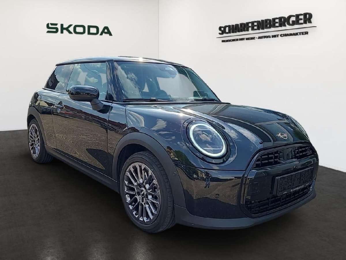 Fahrzeugbild eines MINI COOPER