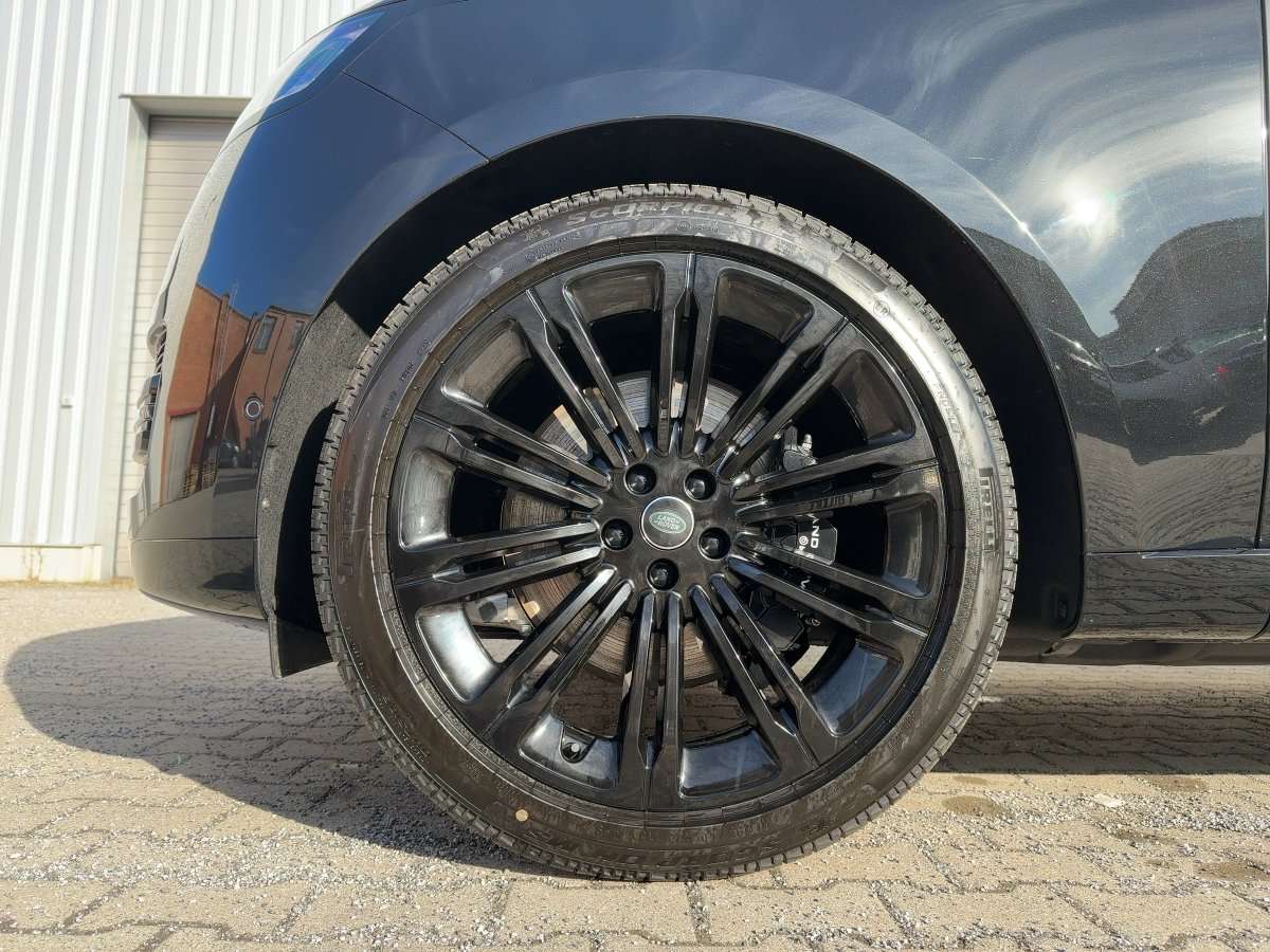 Fahrzeugbild eines Land Rover Range Rover