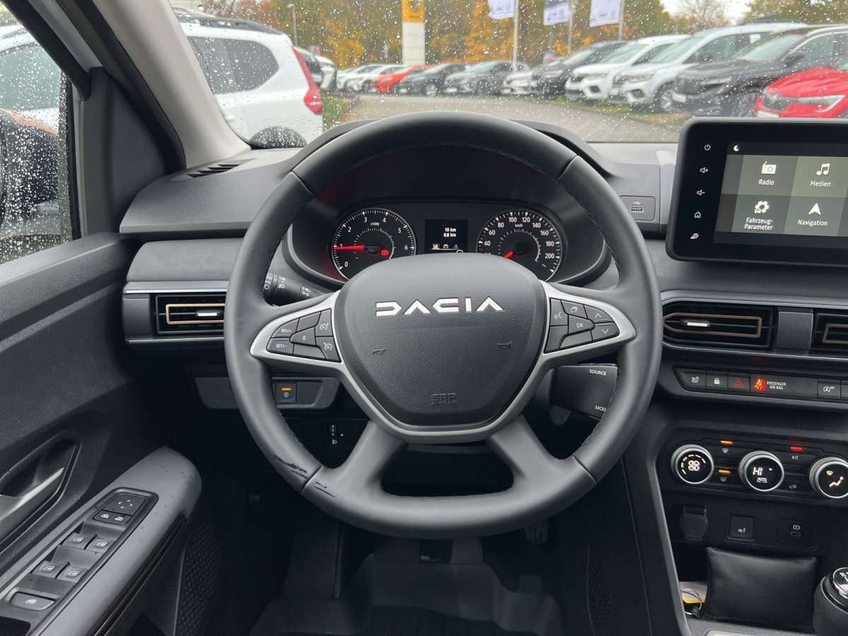 Fahrzeugbild eines Dacia Jogger