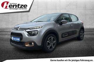 Schräge Frontansicht auf einen Citroën C3 , freigestellt