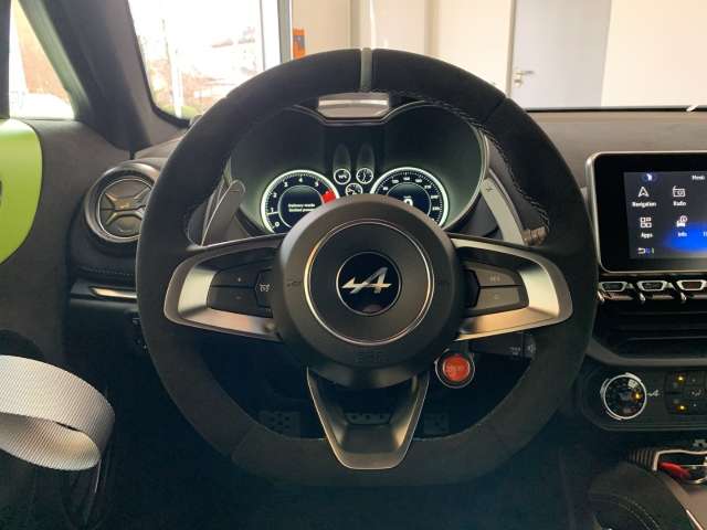 Fahrzeugbild eines Alpine A110