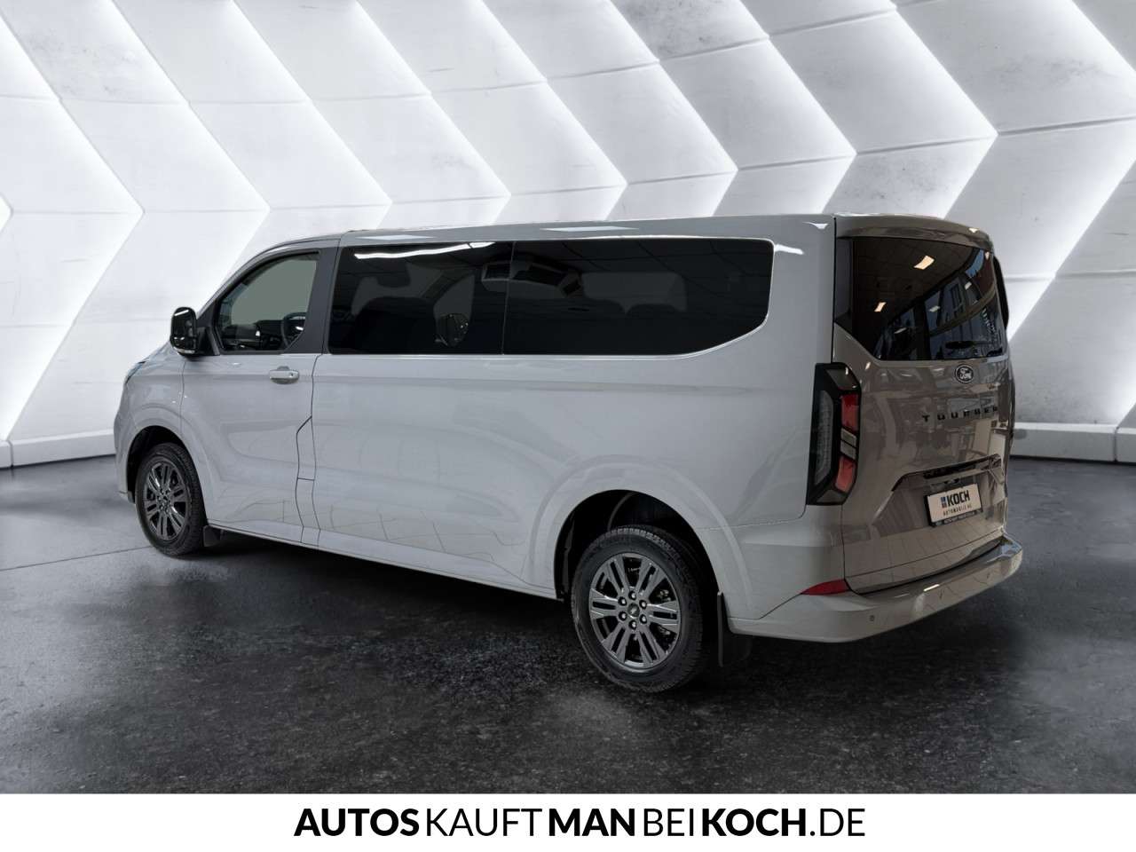 Fahrzeugbild eines Ford Tourneo Custom