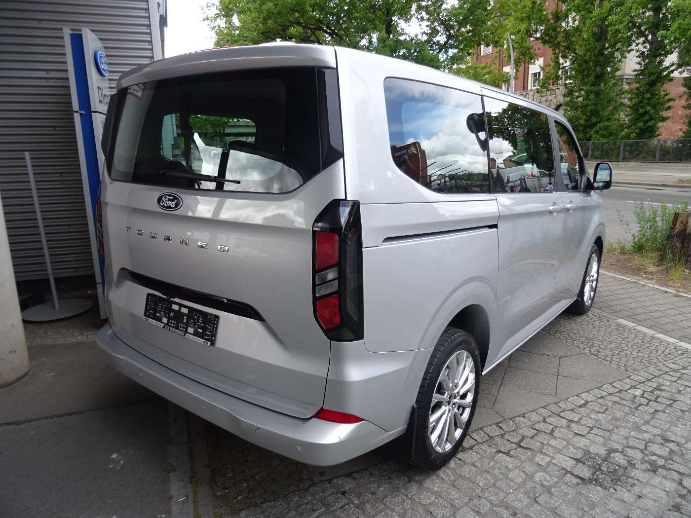 Fahrzeugbild eines Ford Tourneo Custom