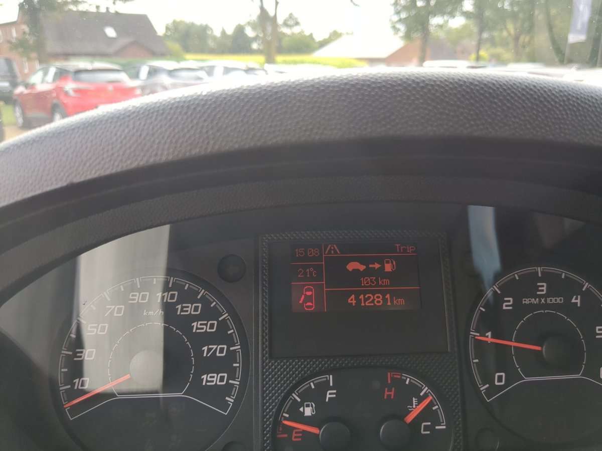 Fahrzeugbild eines Opel Movano