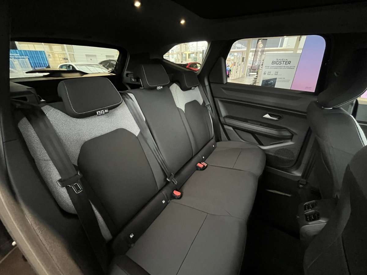 Fahrzeugbild eines Dacia Bigster