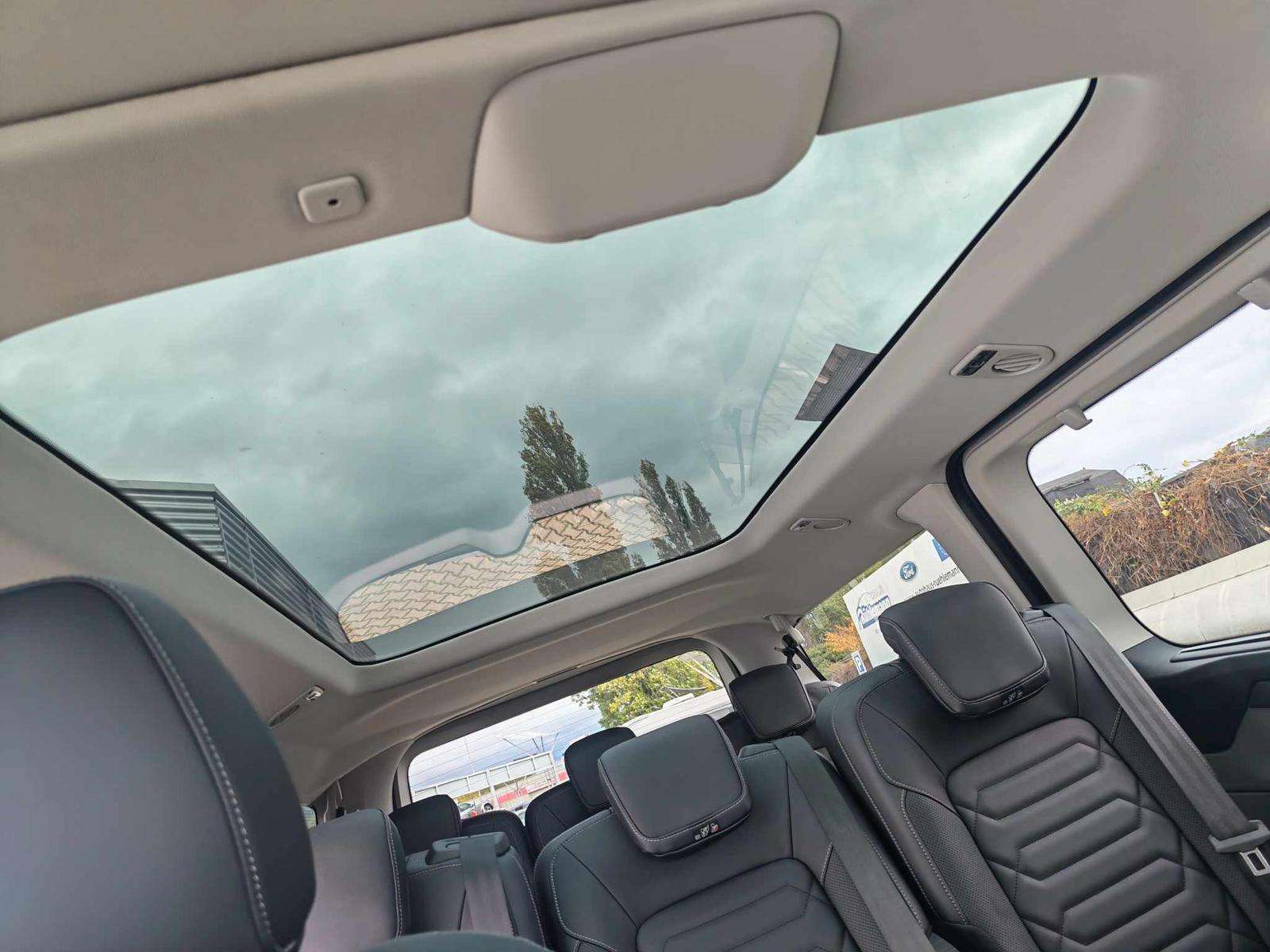 Fahrzeugbild eines Ford Tourneo Custom