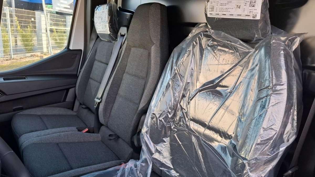 Fahrzeugbild eines Nissan Interstar