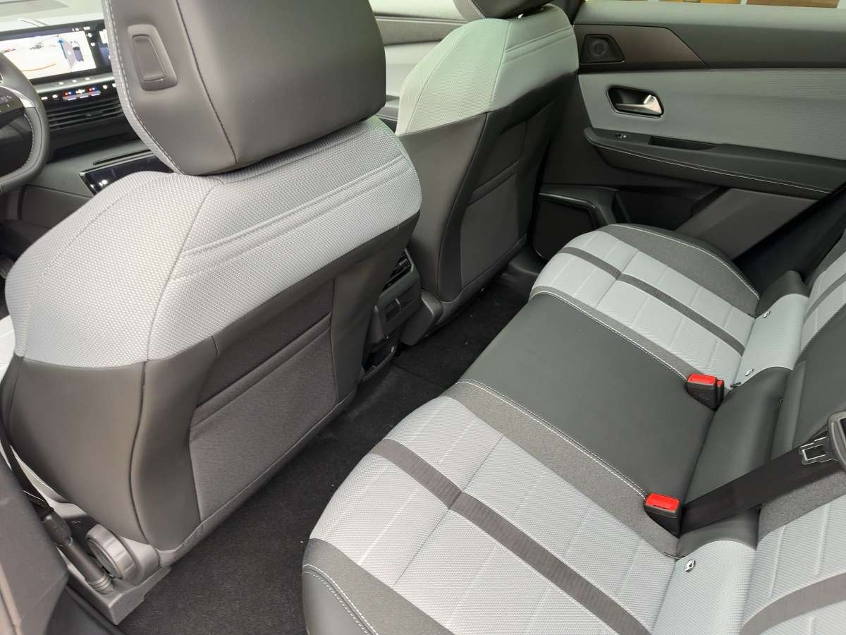 Fahrzeugbild eines Opel Grandland X