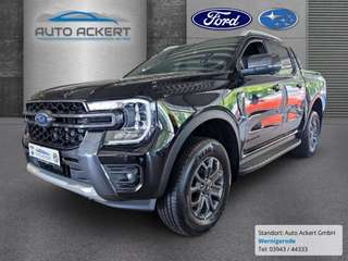 Schräge Frontansicht auf einen Ford Ranger , freigestellt