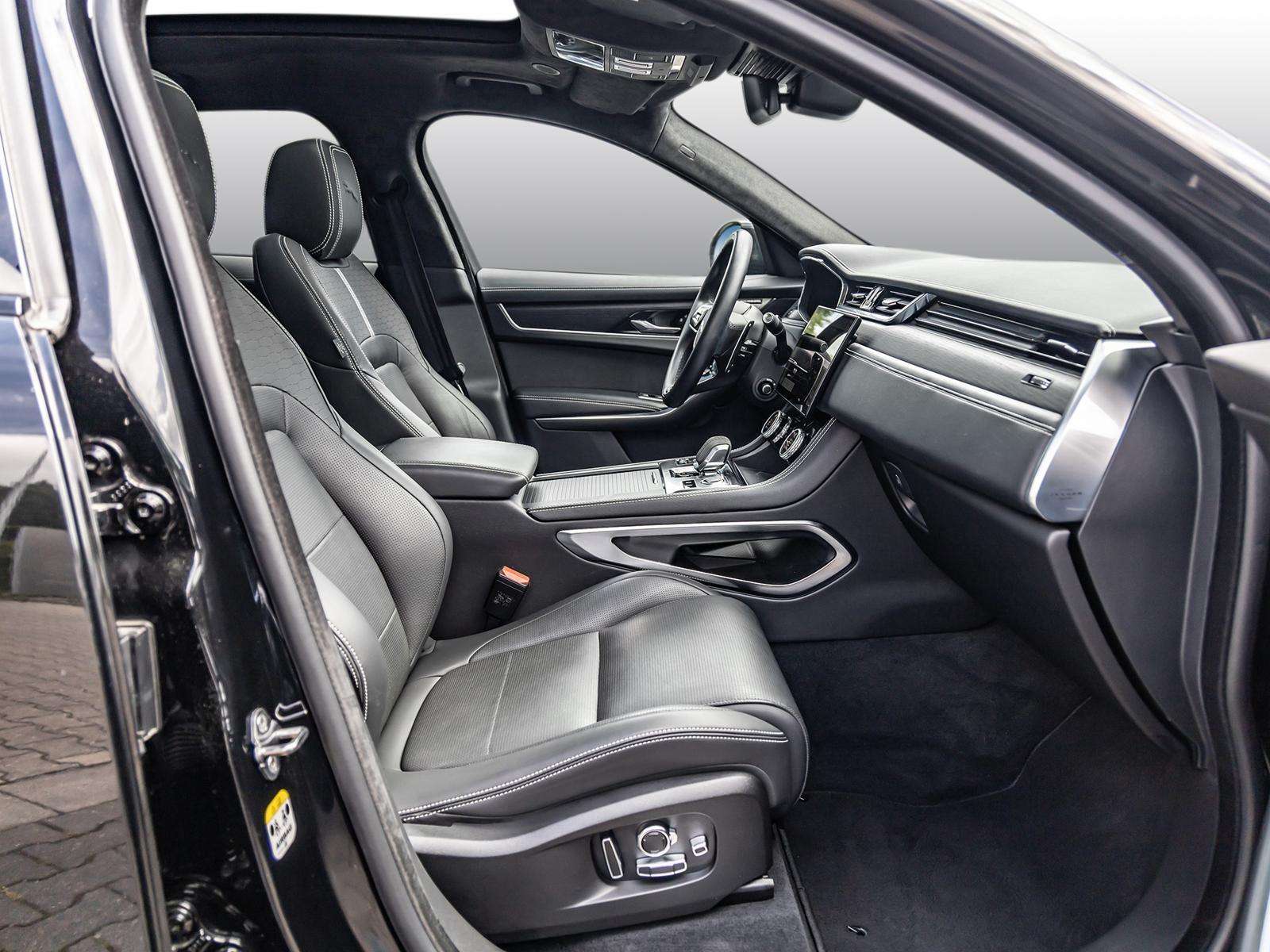 Fahrzeugbild eines Jaguar F-PACE