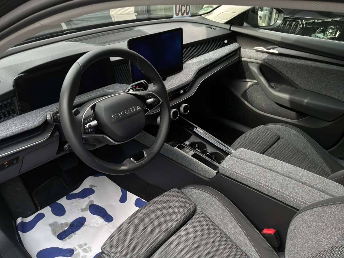 Fahrzeugbild eines Skoda Superb