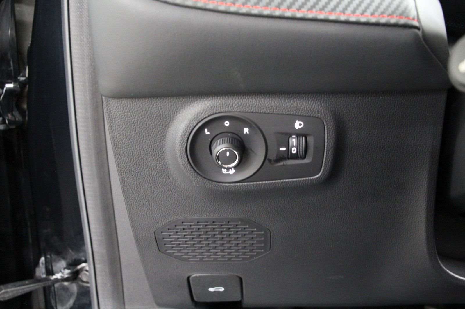 Fahrzeugbild eines MG ZS