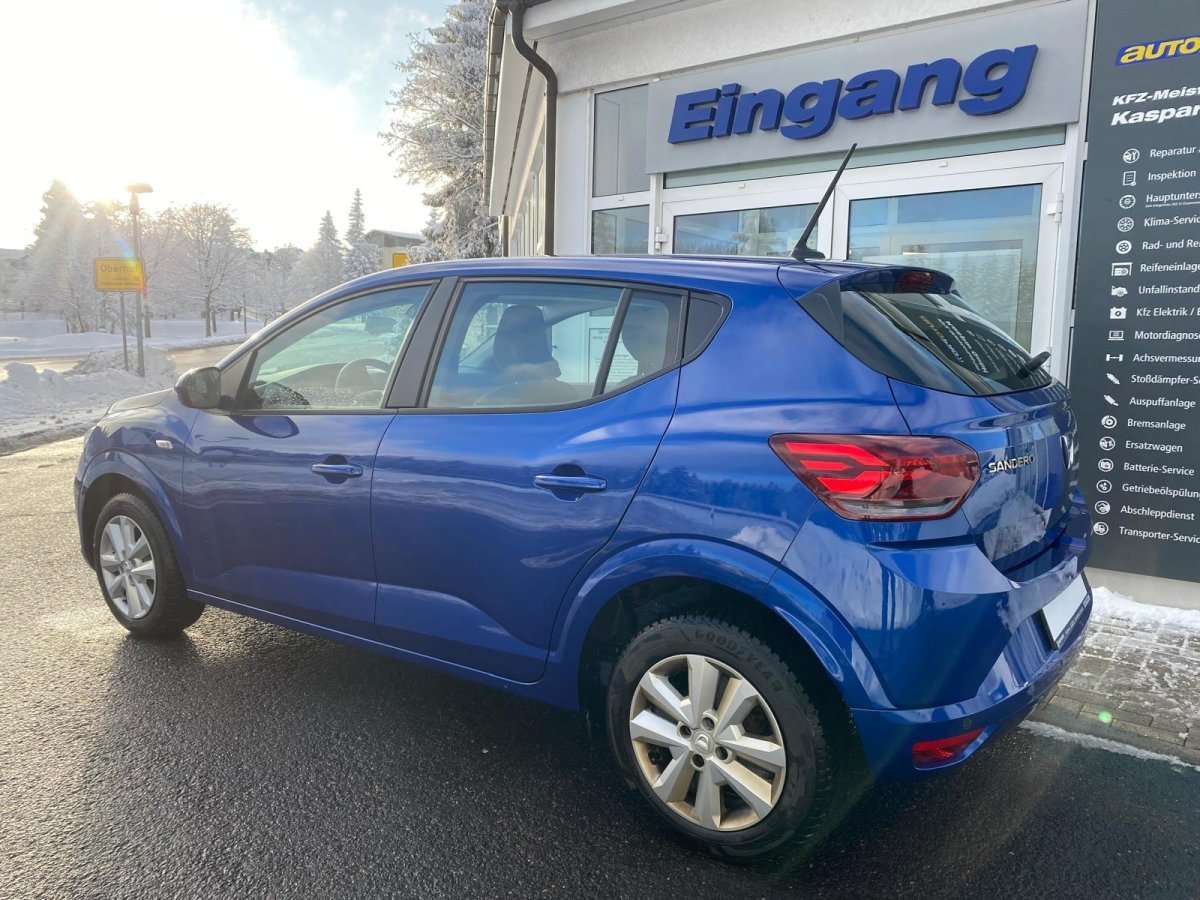Fahrzeugbild eines Dacia Sandero