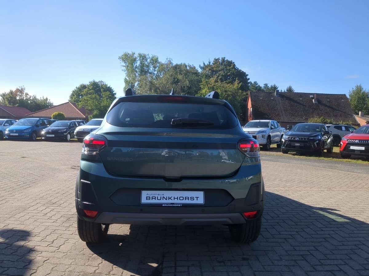 Fahrzeugbild eines Dacia Sandero
