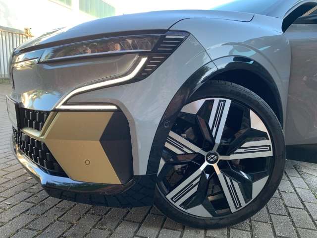 Fahrzeugbild eines Renault Megane E-TECH