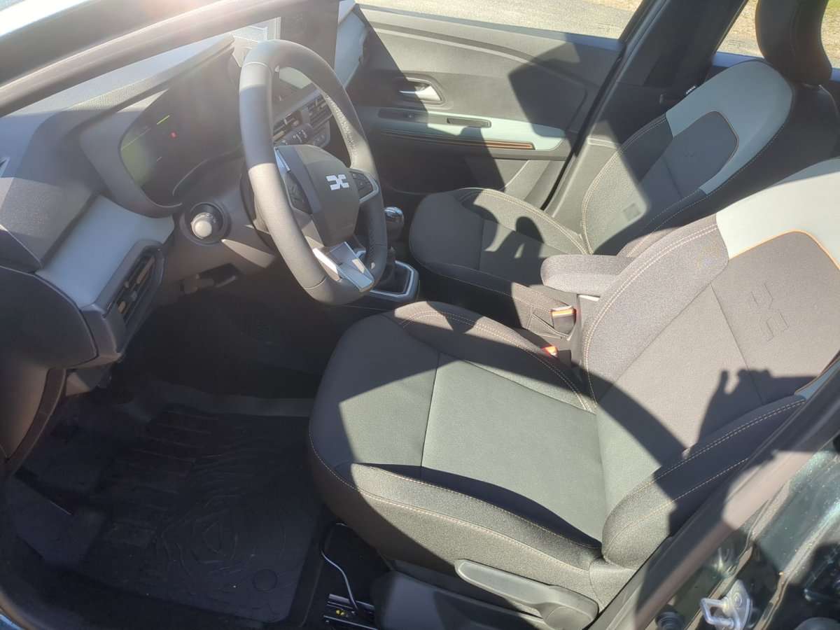 Fahrzeugbild eines Dacia Sandero