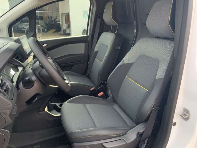 Fahrzeugbild eines Renault Kangoo E-TECH