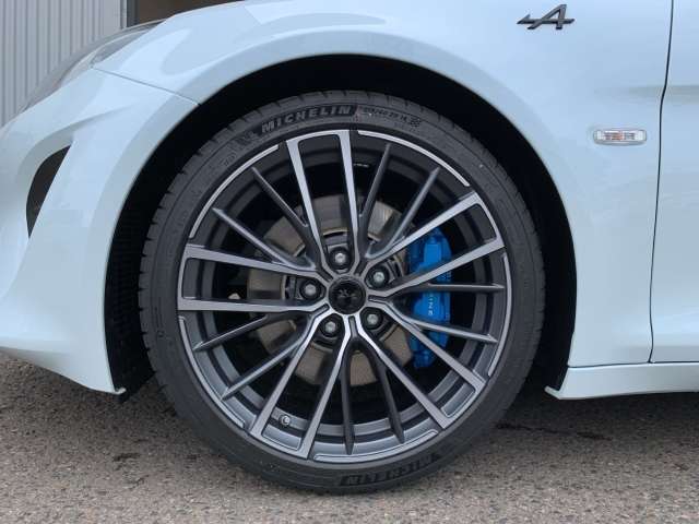 Fahrzeugbild eines Alpine A110