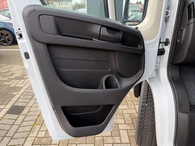 Fahrzeugbild eines Opel Movano