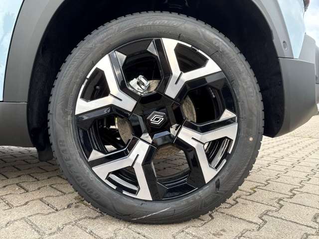 Fahrzeugbild eines Renault 4 E-TECH