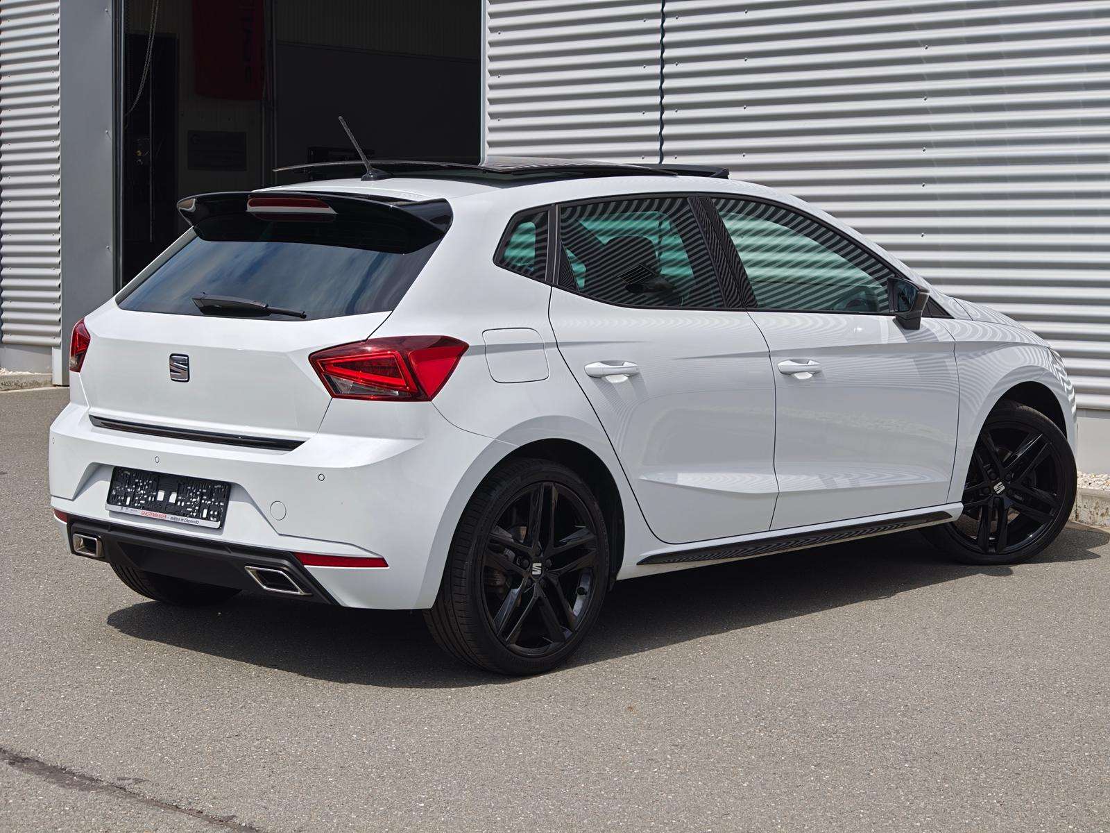 Fahrzeugbild eines SEAT Ibiza