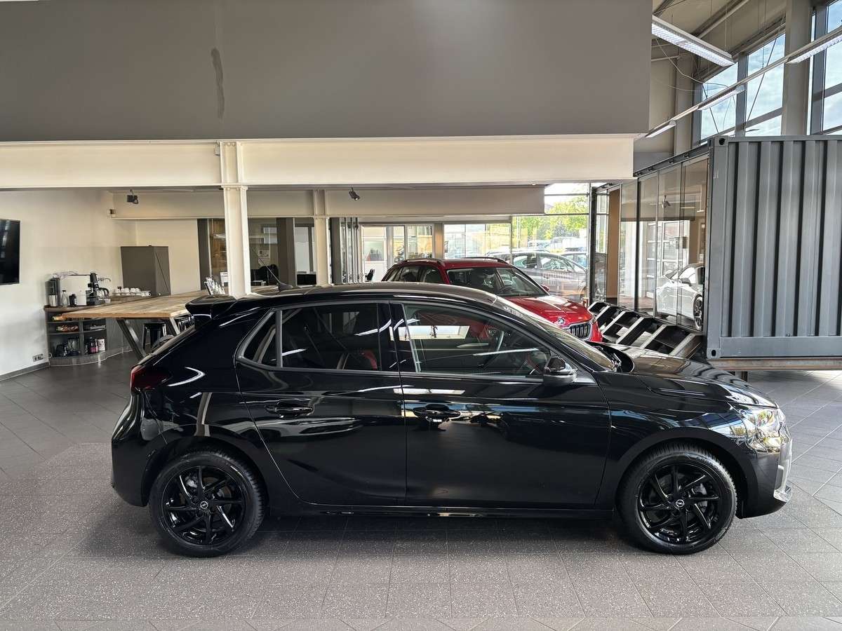 Fahrzeugbild eines Opel Corsa