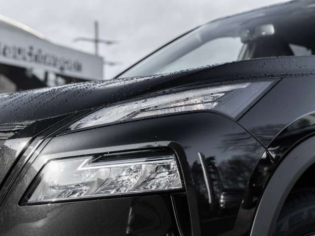 Fahrzeugbild eines Nissan X-TRAIL