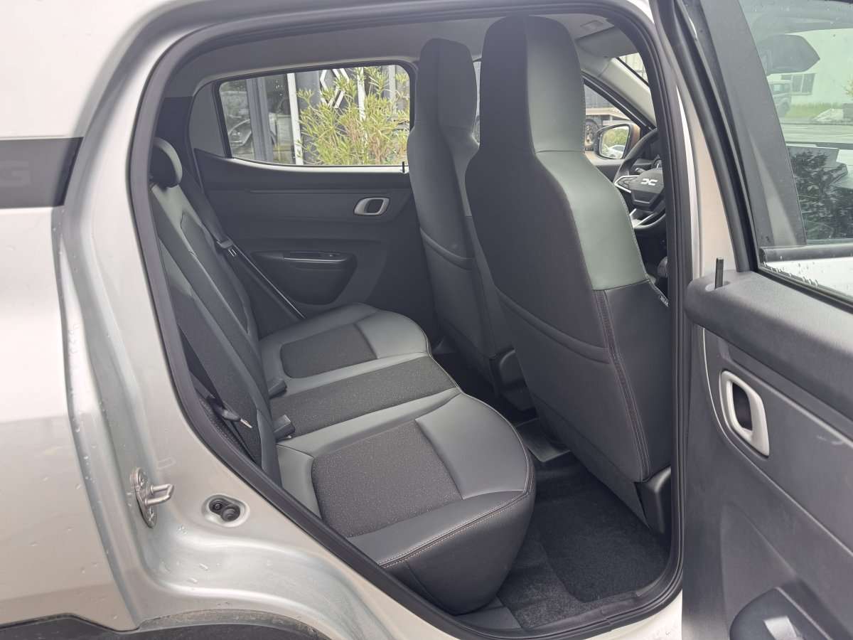 Fahrzeugbild eines Dacia Spring