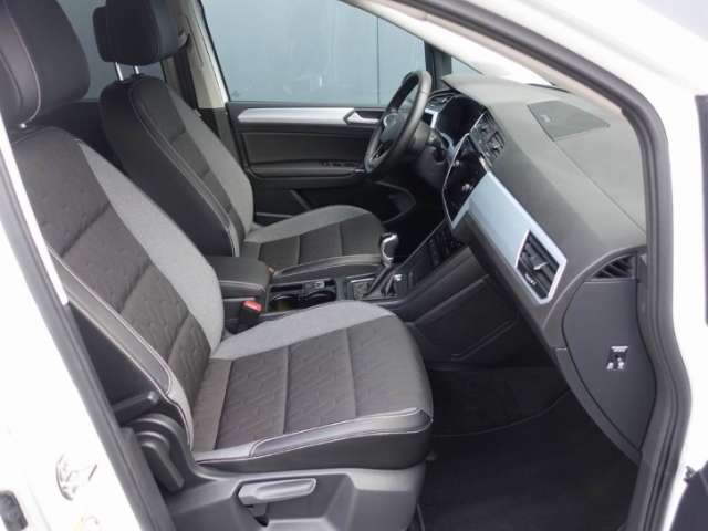 Fahrzeugbild eines Volkswagen Touran