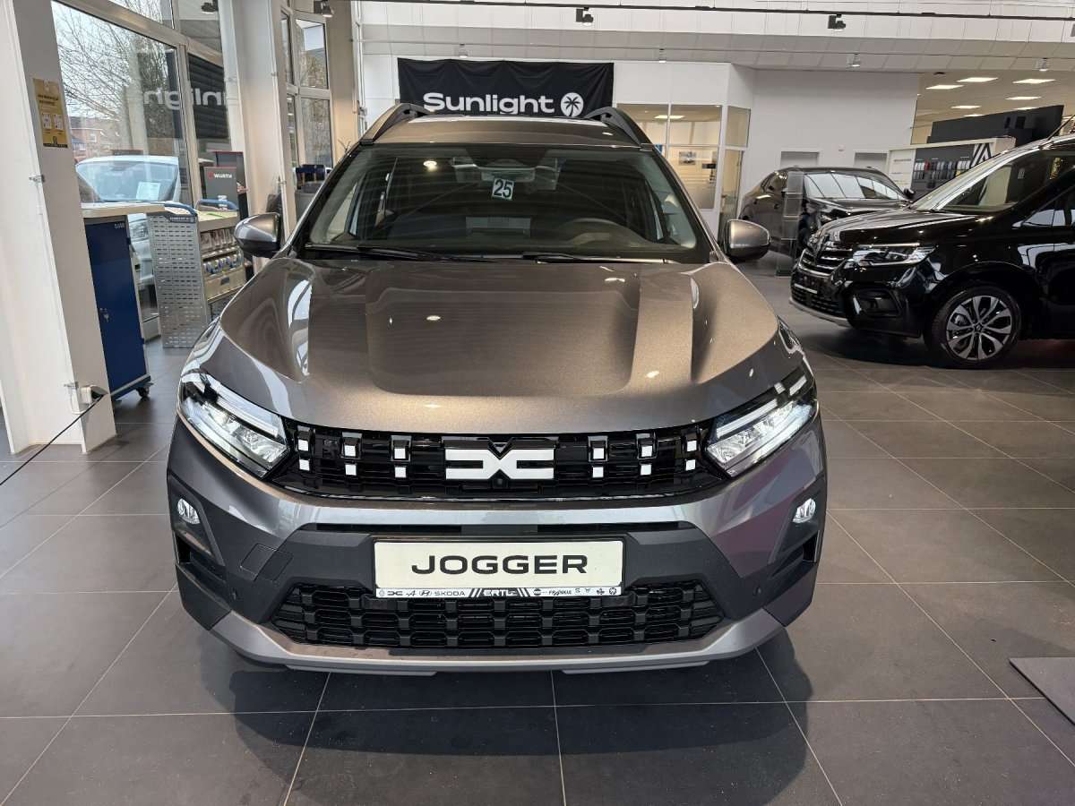 Fahrzeugbild eines Dacia Jogger