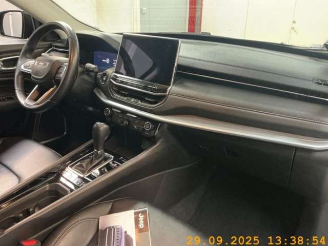 Fahrzeugbild eines Jeep Compass