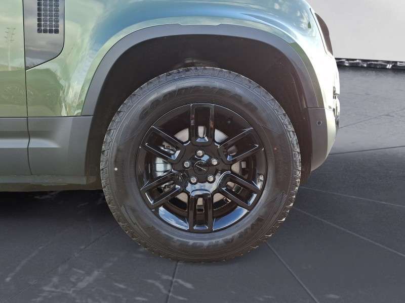 Fahrzeugbild eines Land Rover Defender