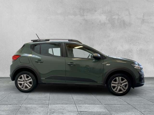 Fahrzeugbild eines Dacia Sandero