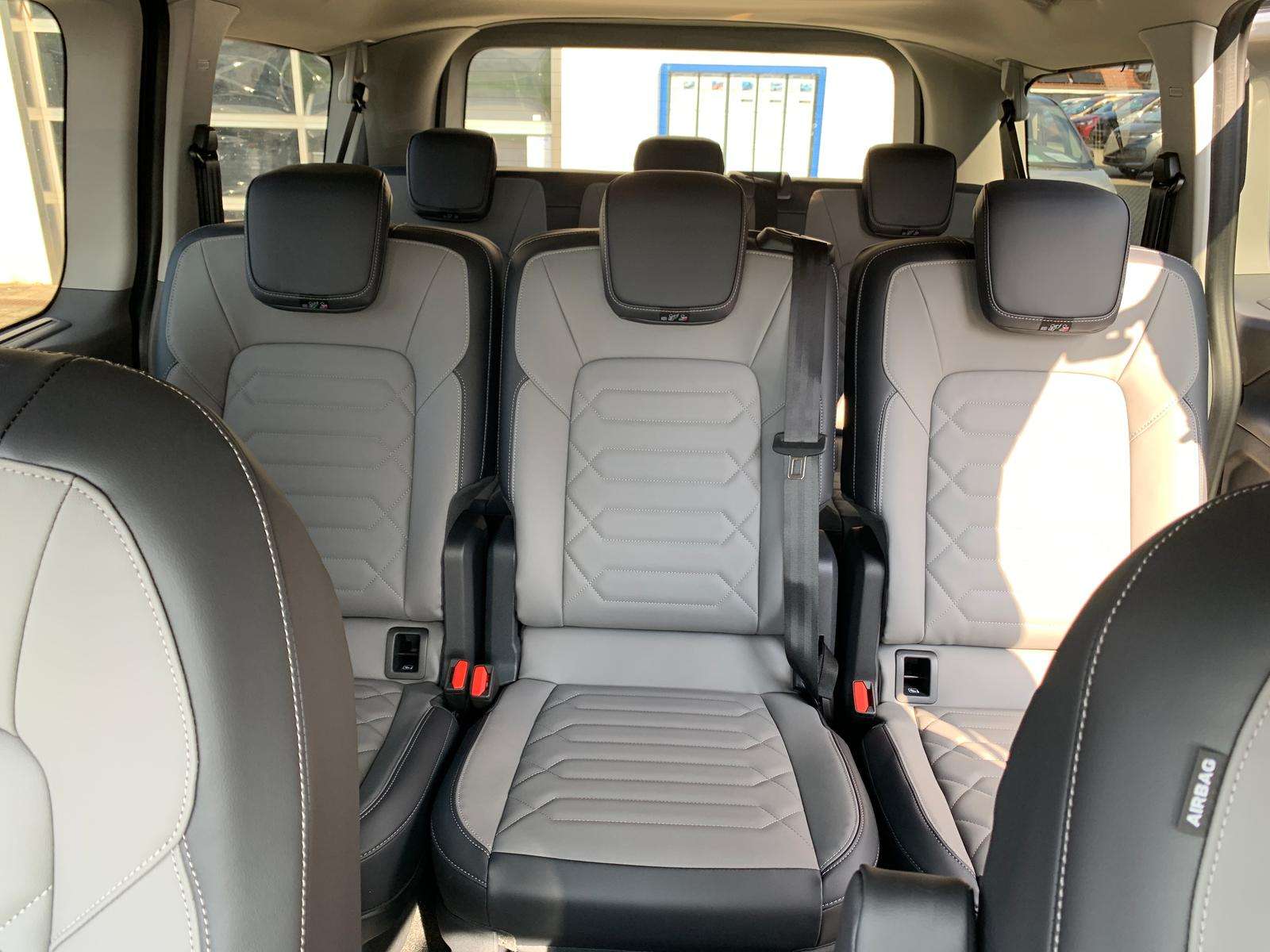 Fahrzeugbild eines Volkswagen Caravelle