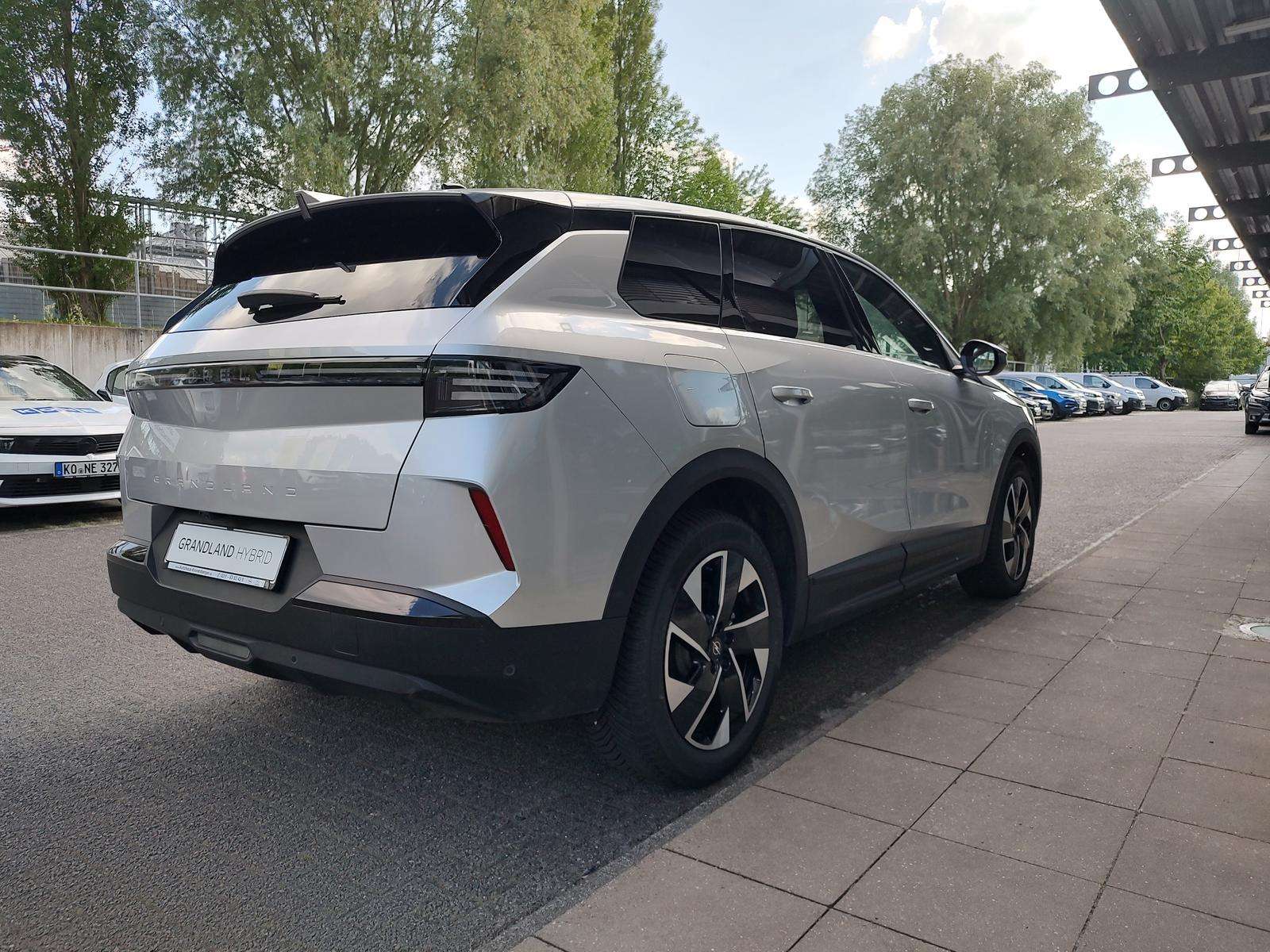 Fahrzeugbild eines Opel Grandland X