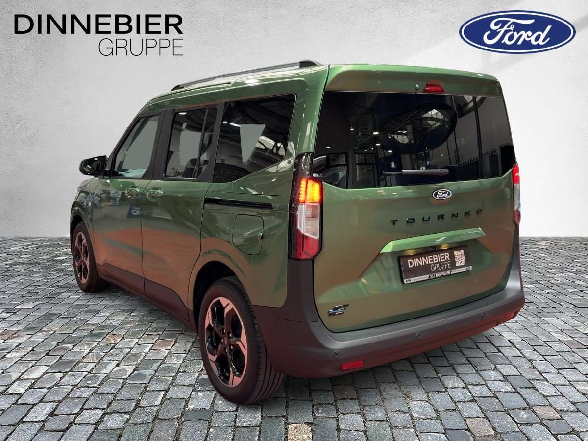 Fahrzeugbild eines Ford Tourneo Courier