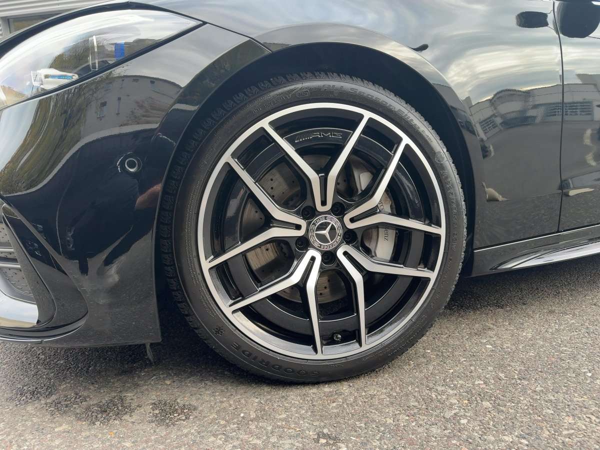 Fahrzeugbild eines Mercedes-Benz C-Klasse