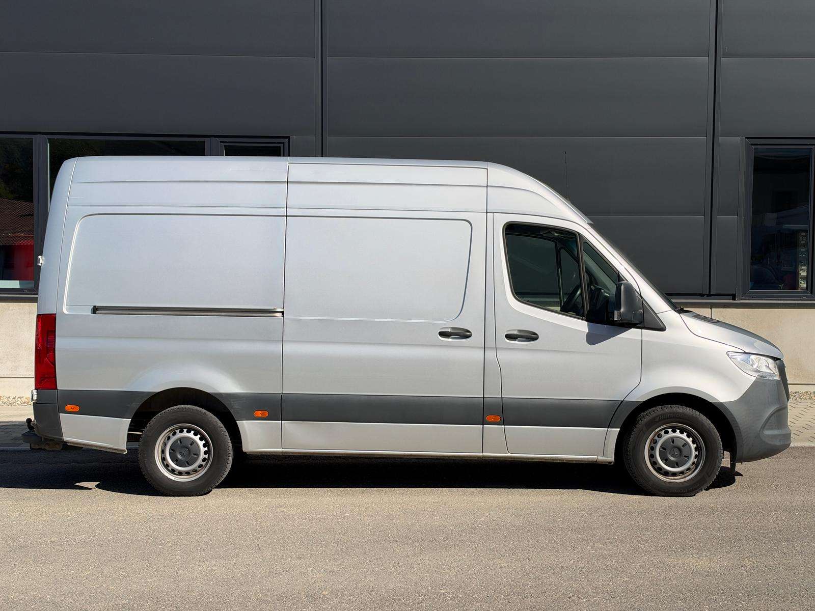 Fahrzeugbild eines Mercedes-Benz Sprinter