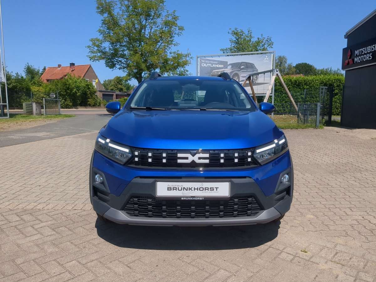 Fahrzeugbild eines Dacia Sandero