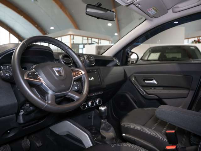 Fahrzeugbild eines Dacia Duster