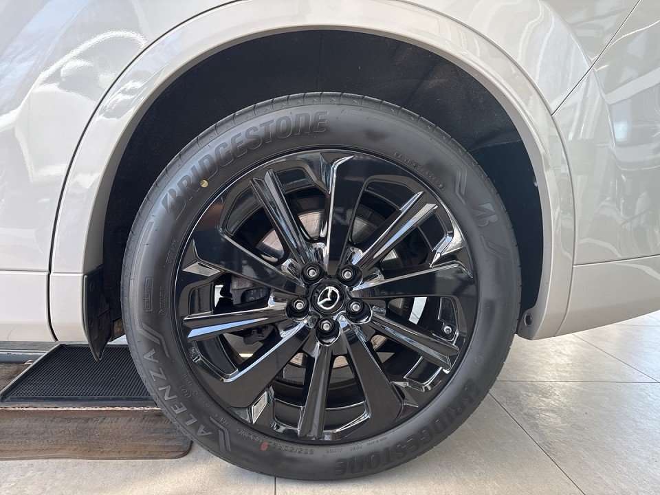 Fahrzeugbild eines Mazda CX-60