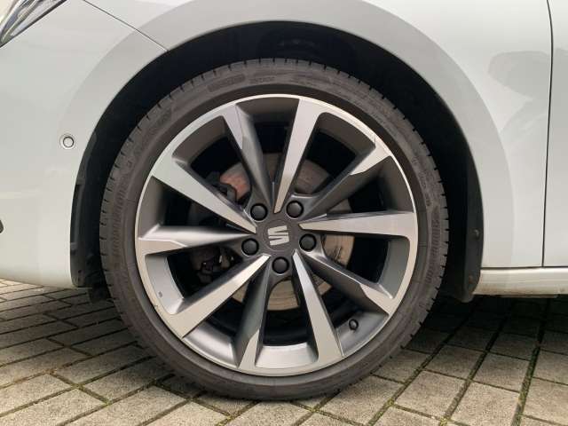 Fahrzeugbild eines SEAT Leon