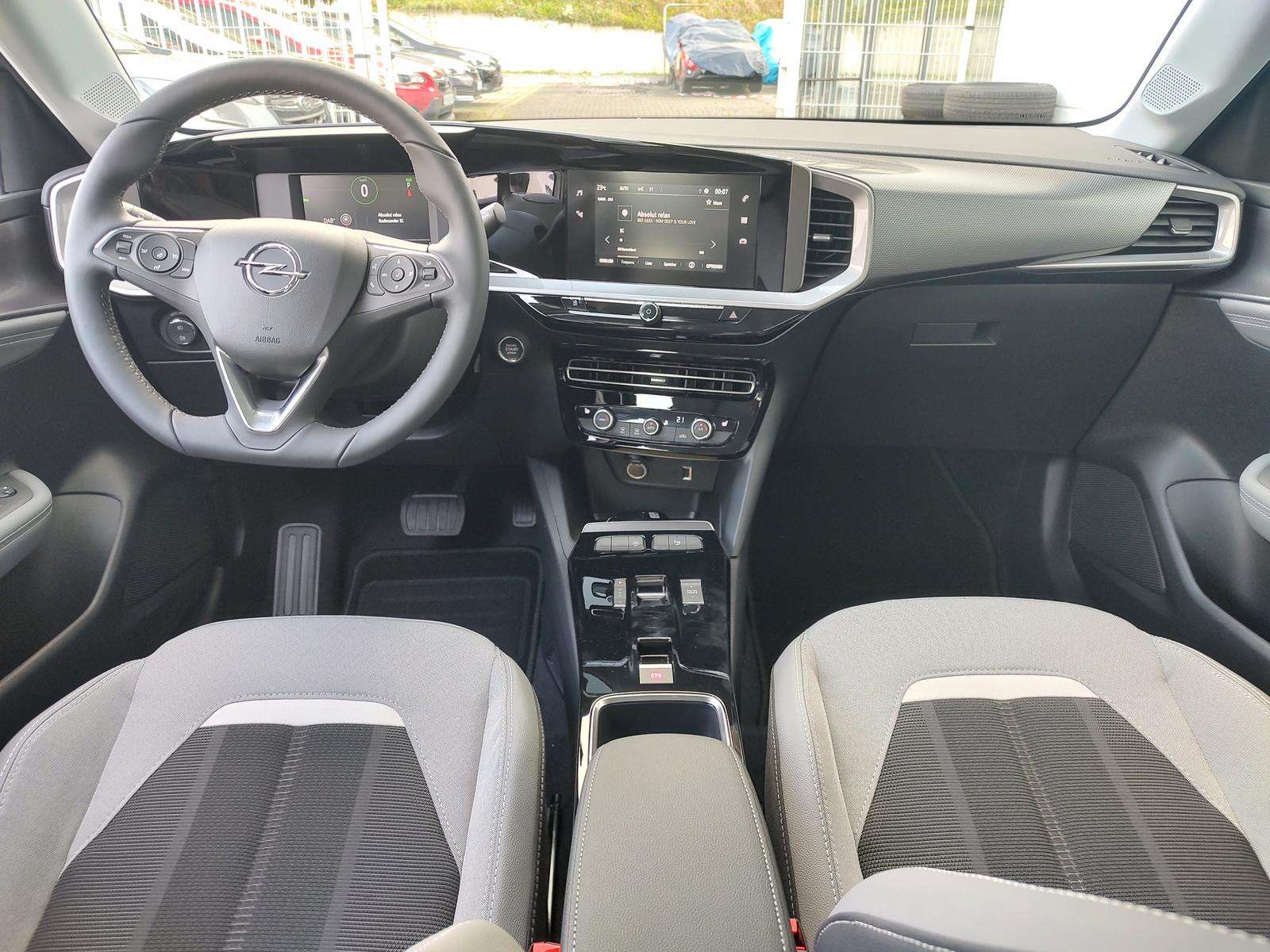 Fahrzeugbild eines Opel Mokka Electric