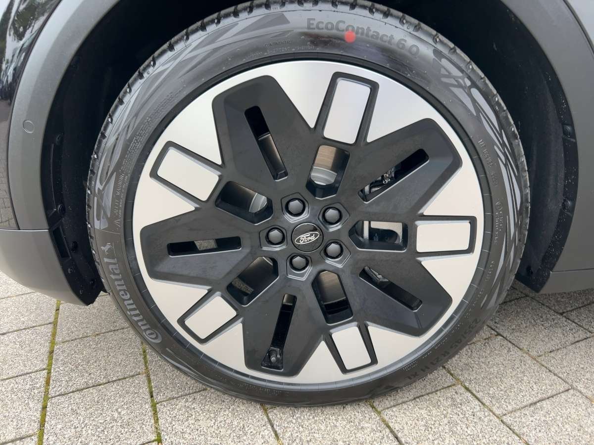 Fahrzeugbild eines Ford Explorer