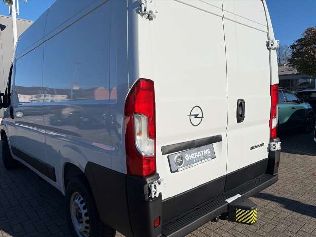 Fahrzeugbild eines Opel Movano