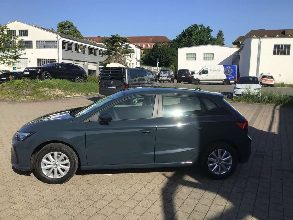 Fahrzeugbild eines SEAT Ibiza