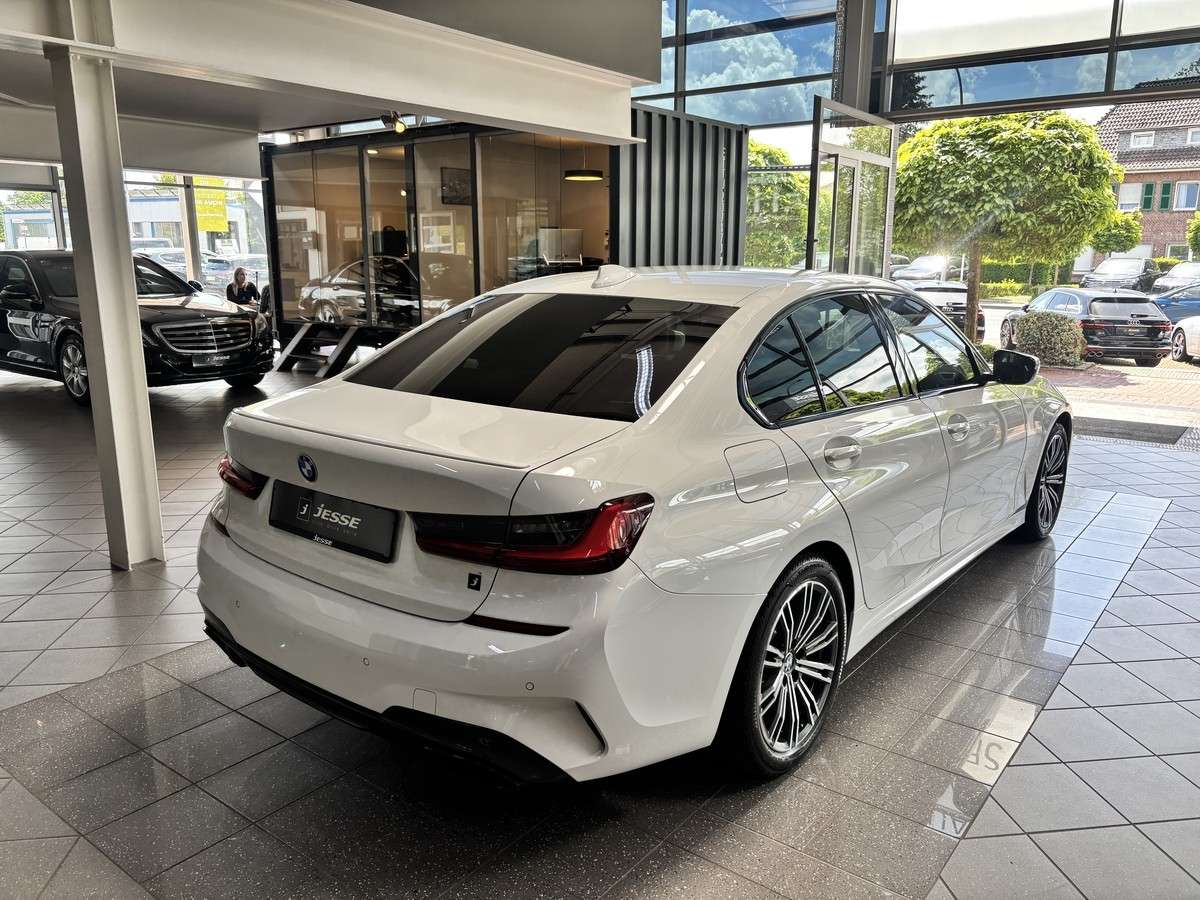 Fahrzeugbild eines BMW 3er-Reihe