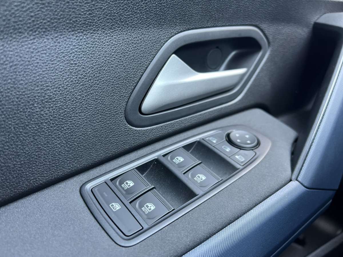 Fahrzeugbild eines Dacia Bigster